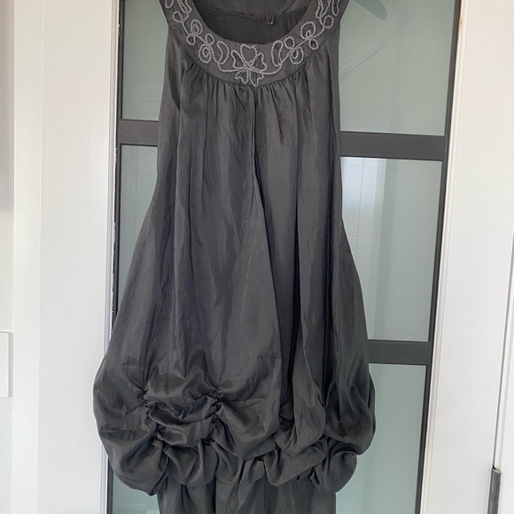 Unique bubble dress - Picture 8 of 9